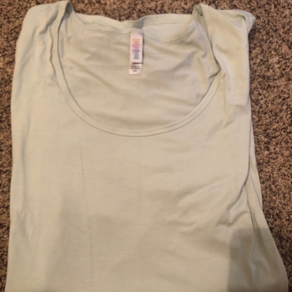 GUC Lularoe Classic T